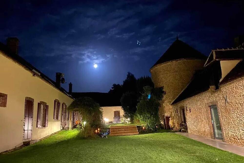 Homerez - Amplia villa cerca de Senonches con piscina privada in Senonches, Parc naturel régional du Perche