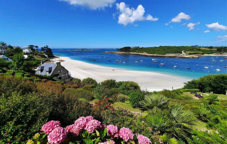 Location de vacances pour 4 personnes, avec jardin et terrasse à Saint-Pabu - 3