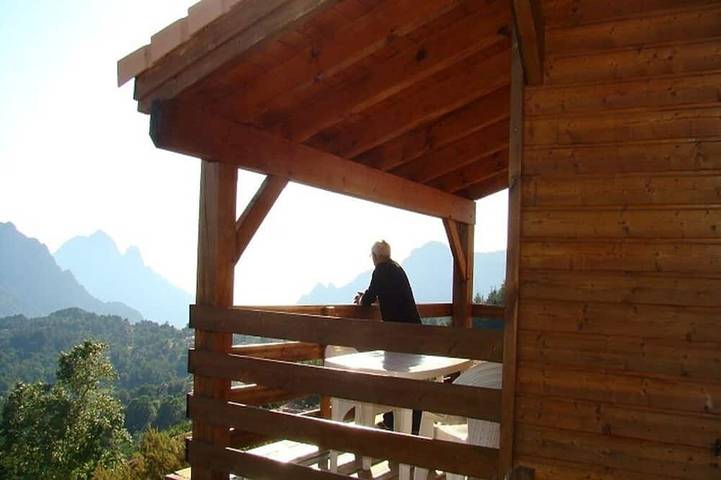 Chalet pour 6 personnes, avec Terrasse et Piscine