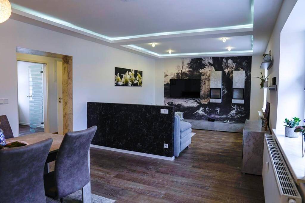 Ganze Wohnung, Ht Appartement Nr 2 in Bitterfeld, Bitterfeld-Wolfen