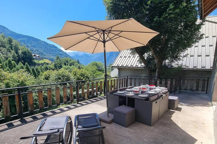 Gîte pour 10 personnes, avec terrasse et jardin à Oz - 3