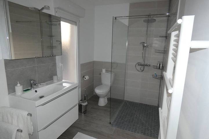 Gite de la Libellule: 3-star house with private garden in Commentry, Montluçon und Umgebung