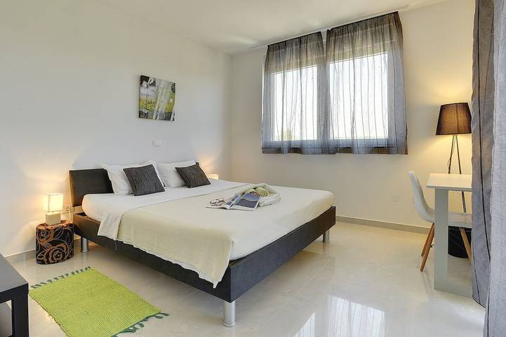 Stilvolle Villa***** mit Pool,Klavier,200 m vom Meer,Top Lage,Restaurants,Bars in Pula-Medulin, Pomer