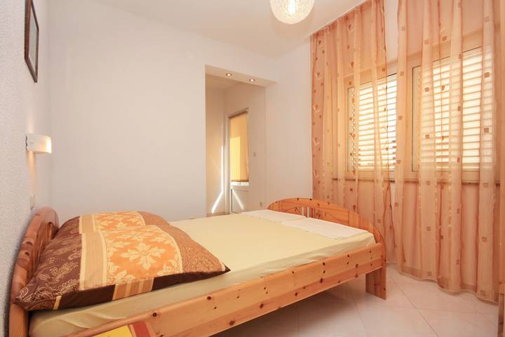 Ferienwohnung für 2 Personen, mit Balkon/Terrasse in Dalmatien