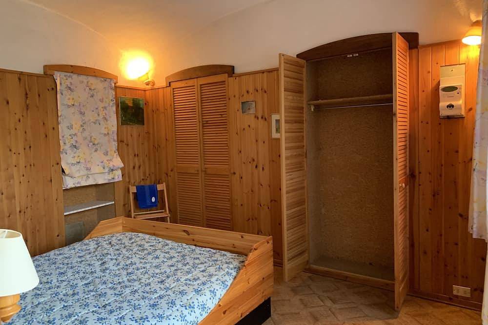 Peaceful and cozy, not far from main cities, for cooling down or remote working in Sostegno, Biella Provinz
