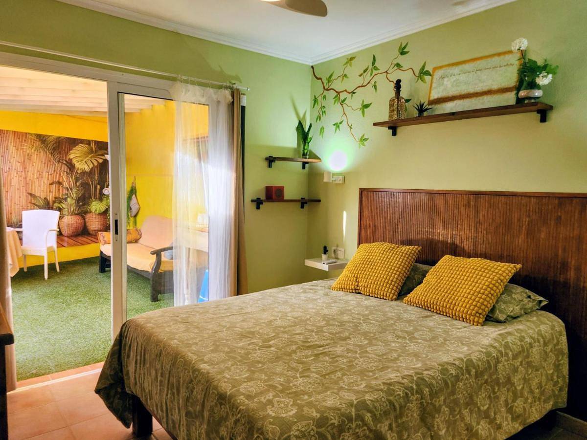 Shangri-lá Botanical Room in Caleta de Fuste, Antigua