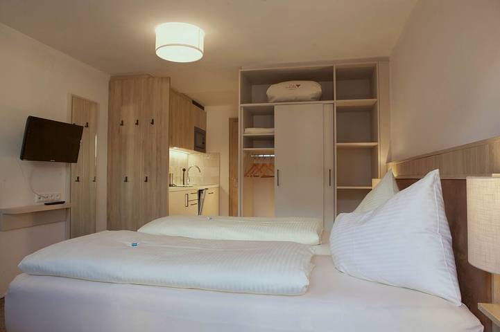 Ferienwohnung für 2 Personen, mit Terrasse und Garten - 1
