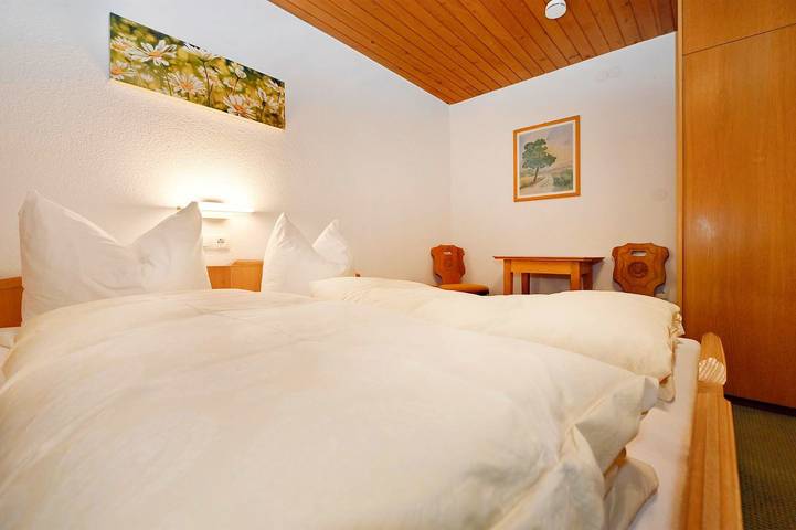 Ferienwohnung für 4 Personen, mit Terrasse und Ausblick in Tschagguns - 3