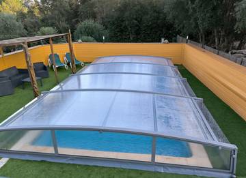 Cottage pour 2 personnes, avec piscine et jardin à Porto-Vecchio