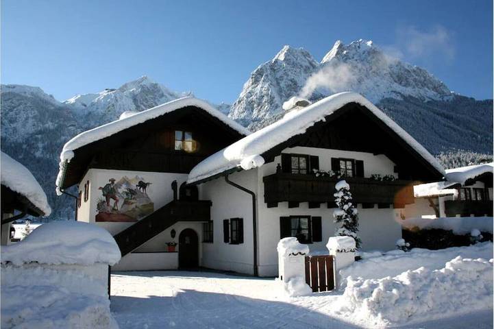 Ferienwohnung für 2 Personen, mit Whirlpool, mit Haustier am Eibsee