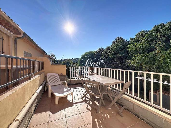 Gîte pour 4 personnes, avec terrasse dans Plage De Sainte Claire