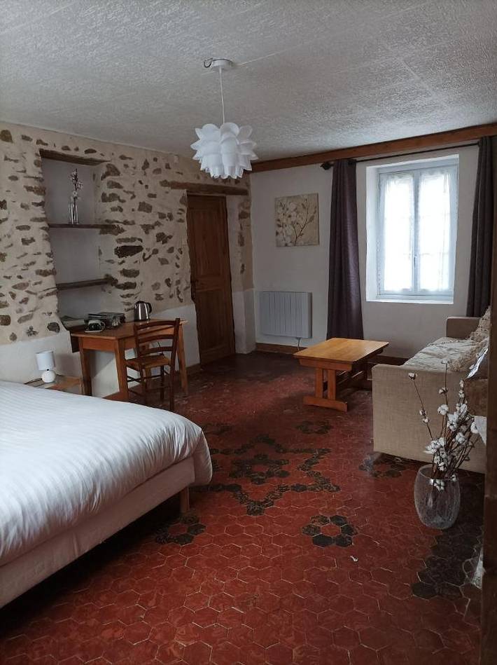 Chambre d’hôte pour 6 personnes, avec vue ainsi que jardin et piscine à Solliès-Toucas - 3