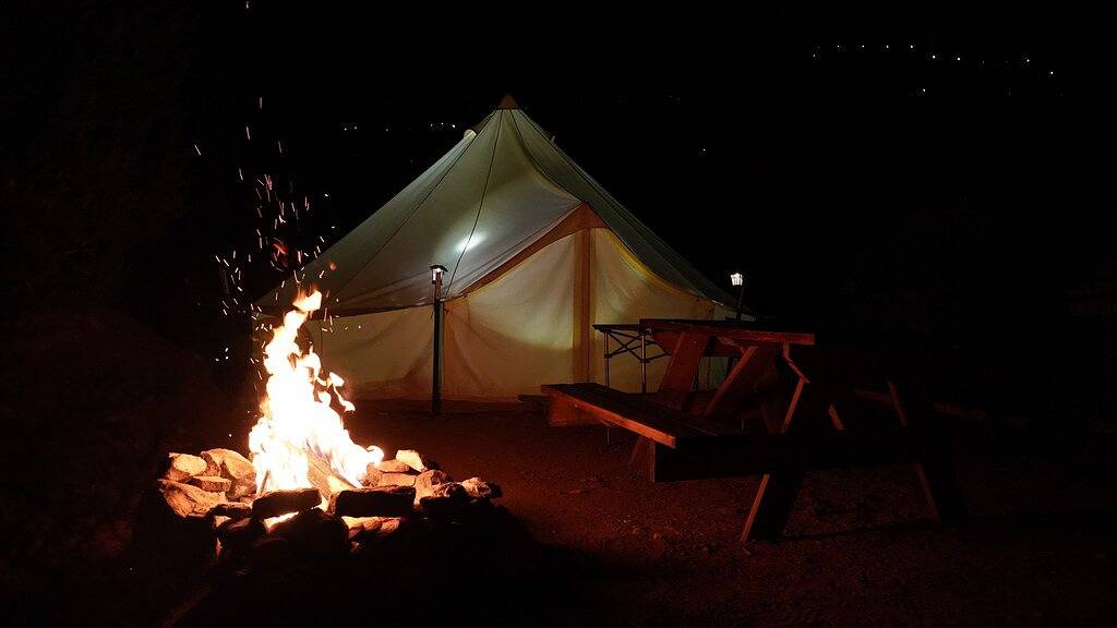 Heated/cooled king size glamping tent at Zion View Camping! in Washington County (Utah)