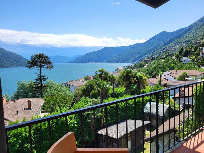 Ferienhaus für 6 Personen, mit Ausblick und Terrasse sowie Seeblick und Garten in Brissago