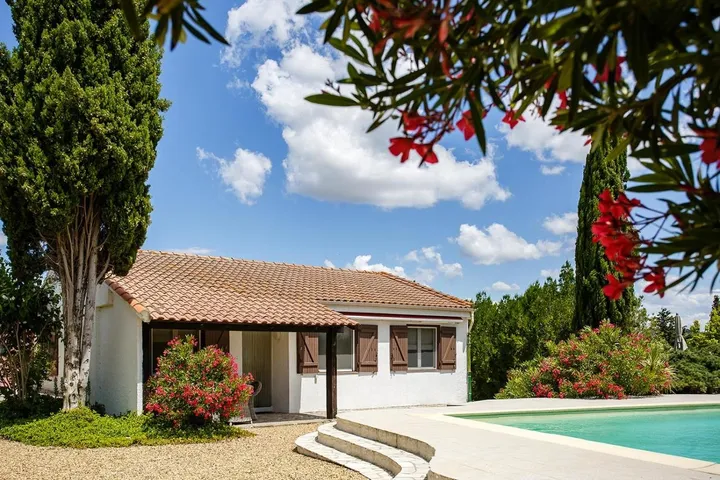 Casa de vacaciones para 6 personas, con jardín y sauna además de piscina y vistas - 1