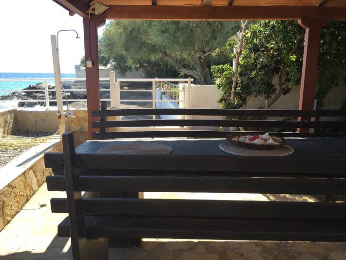 Beach rental for 10 people, with pets in Greece