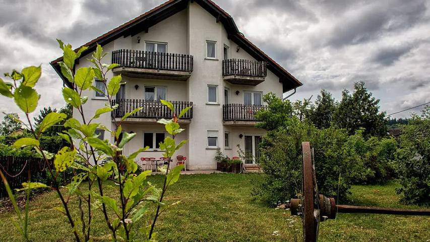 Ferienwohnung für 3 Personen, mit Garten