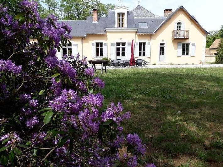 Location de vacances pour 15 personnes, avec terrasse et piscine à Parigné-l'Évêque - 4