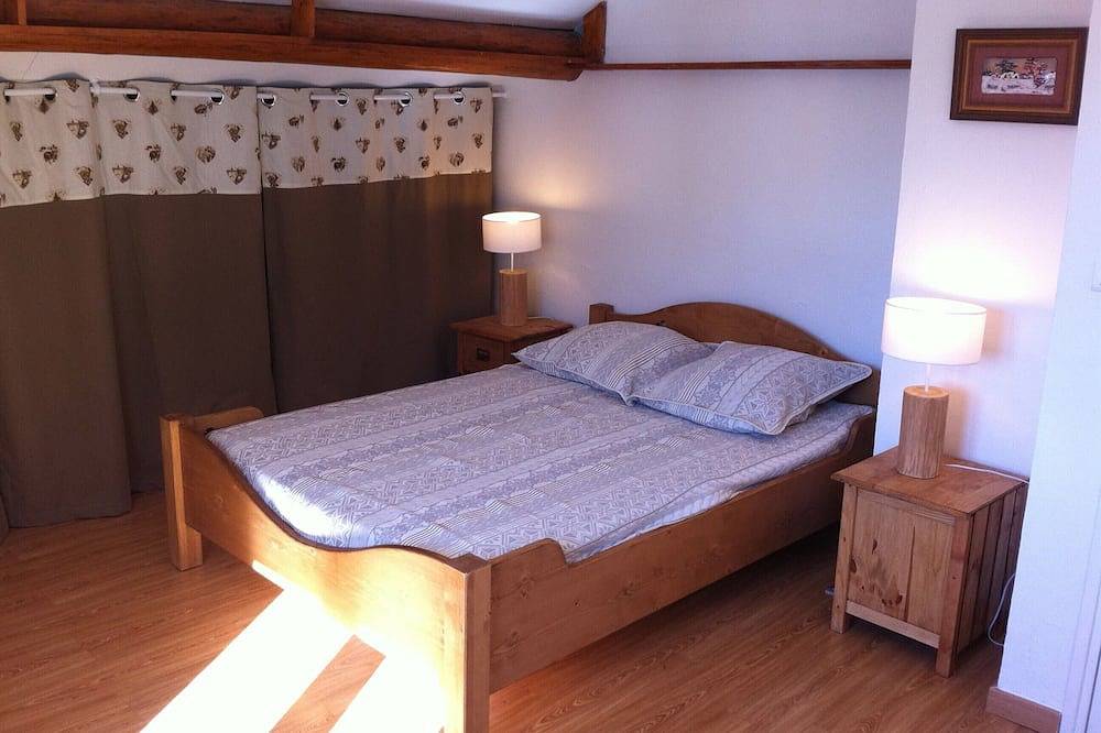 Chalet orientado al sur en el parque Mercantour in Colmars, Región de Castellane