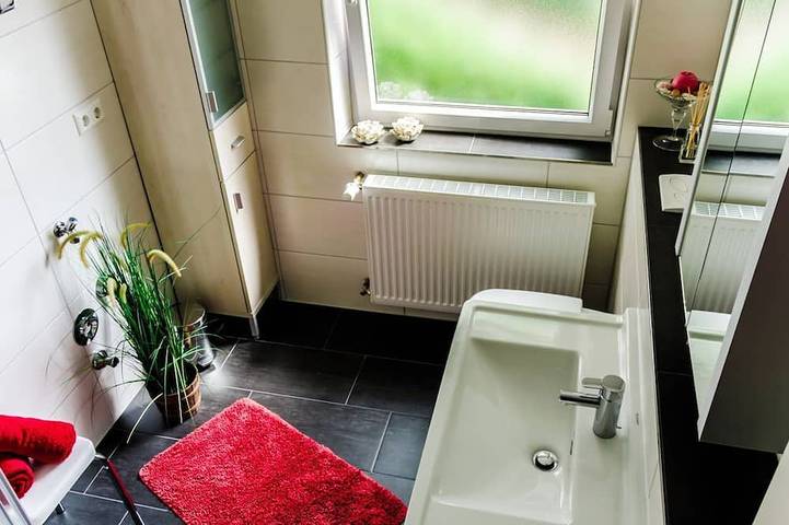 Ganze Wohnung, Moderne u. allergikerfreundl.Ferienwohnung im Herzen des Wieslauftales. 4****Dtv in Rudersberg, Rems-Murr-Kreis