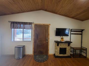 Log Cabin for 4 Guests in Utah, USA, Picture 3