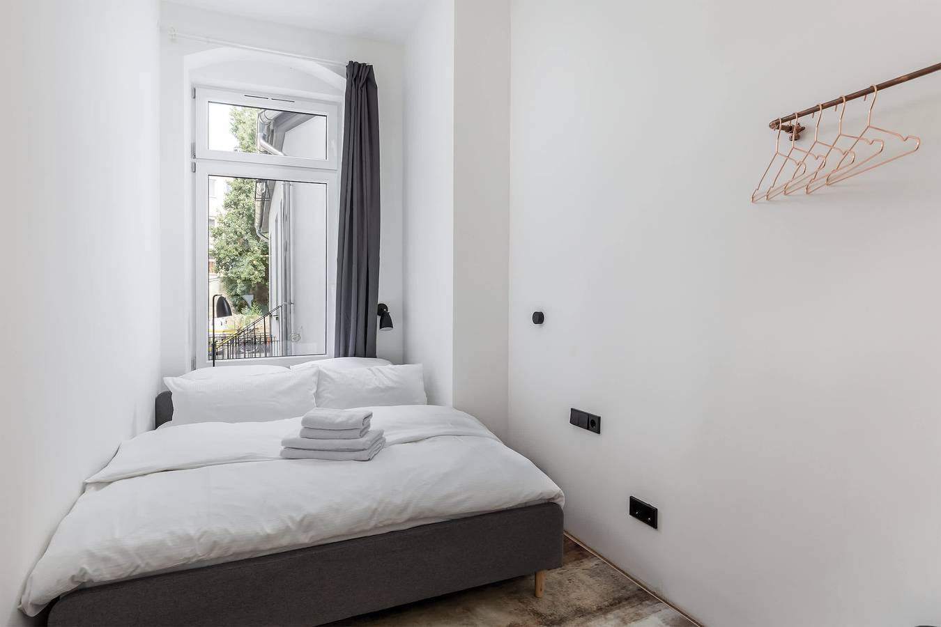 Ganze Ferienwohnung, Ferienwohnung für 6 Personen mit Garten in Weissensee (Berlin), Berlin
