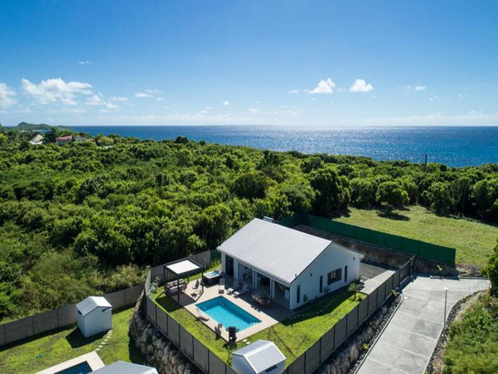 Gîte pour 8 personnes, avec jardin et jacuzzi, adapté aux familles en Guadeloupe