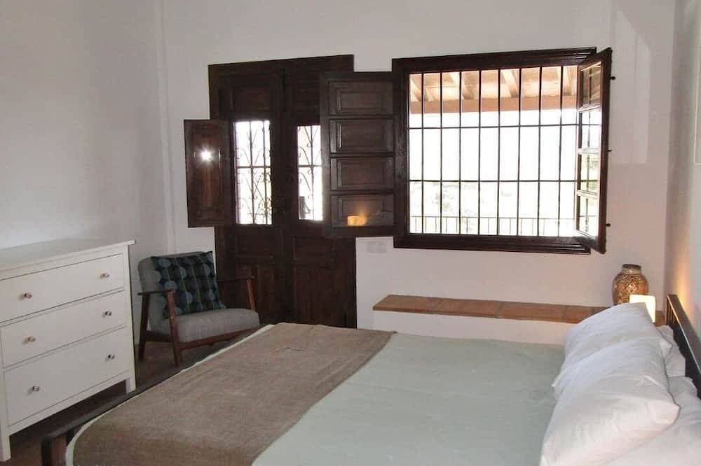 Casa Mendoza Comares : ferienvilla mit 4 Schlafzimmers, atemberaubender Aussicht in Comares, Cordillera Penibética