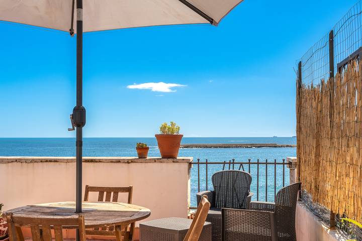 Ferienwohnung für 4 Personen, mit Terrasse in Syrakus