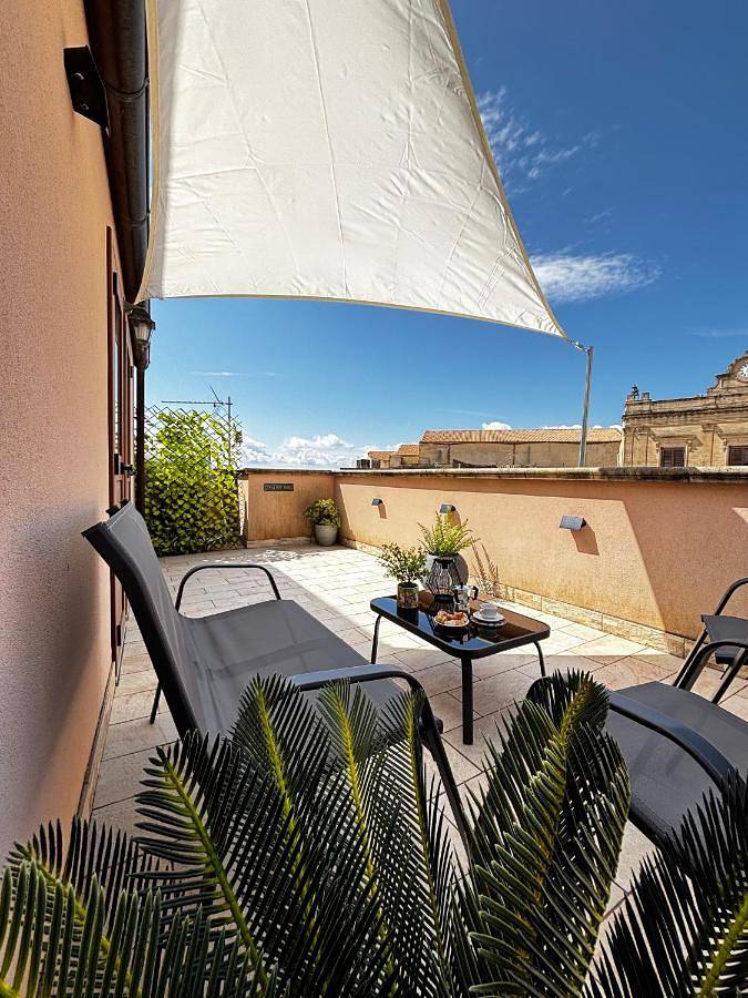 Maison d’hôte pour 2 personnes, avec balcon et vue à Salemi