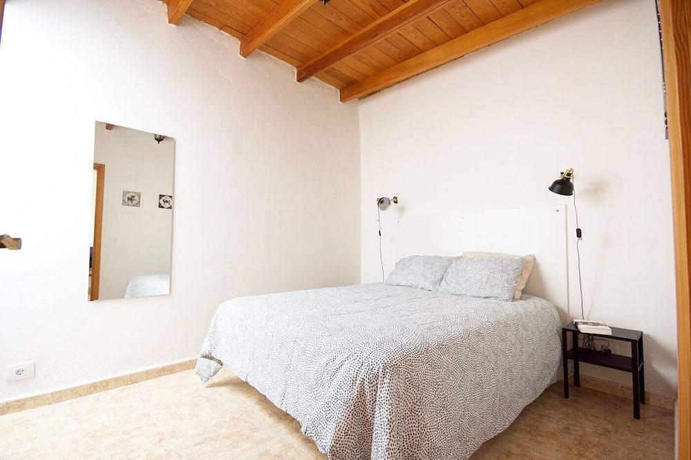 Apartamento entero, Ático! Dos dormitorios junto al mar in El Burrero, Ingenio