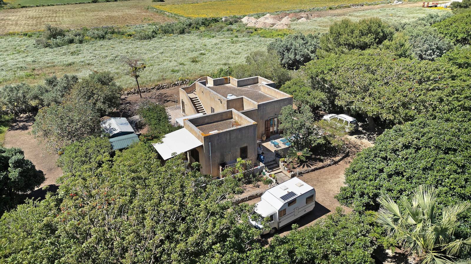 Villa Diego con Vista Mare, Wi-Fi e Aria Condizionata in Favignana città, Favignana