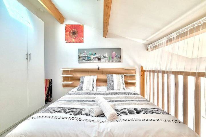 Ganze Wohnung, L’Instant Douceur, 2 guests, Pool in Calvisson in Calvisson, Mittelmeerküste (Frankreich)