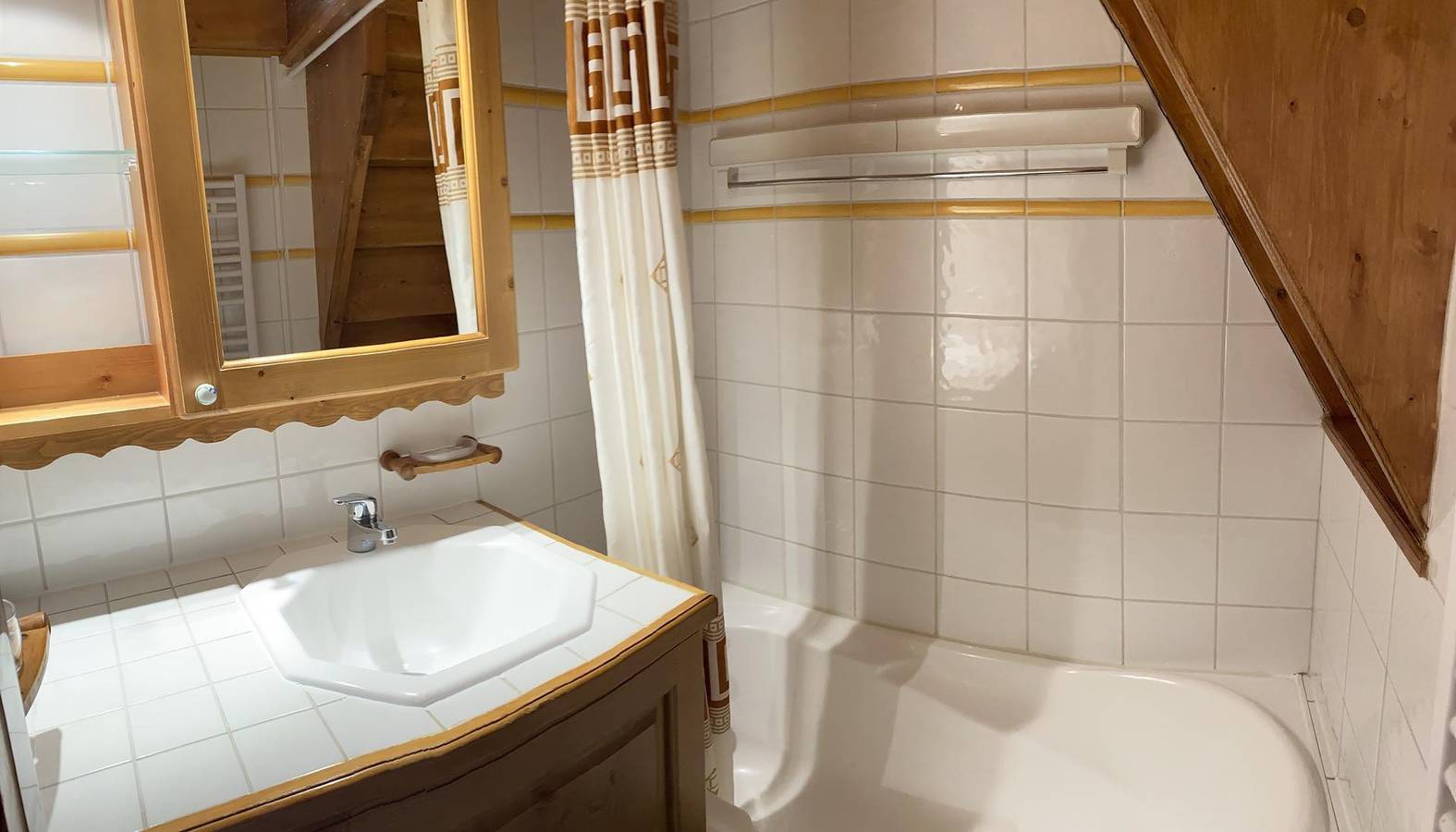 Appartement entier, Résidence le Village des Lapons G - Appartement 4 pièces 6 personnes (G18) in Villard-sur-Doron, Région d'Albertville
