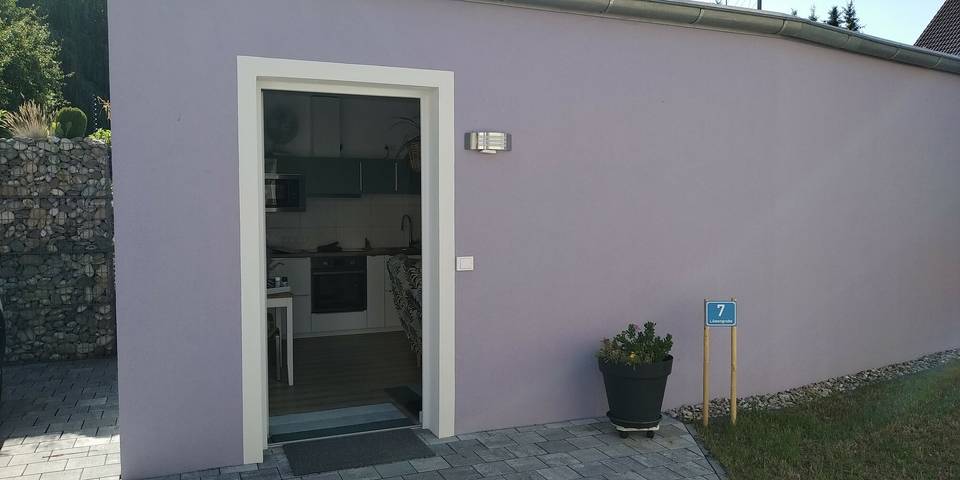 Ferienwohnung für 2 Personen, mit Balkon und Balkon/Terrasse sowie Terrasse und Garten