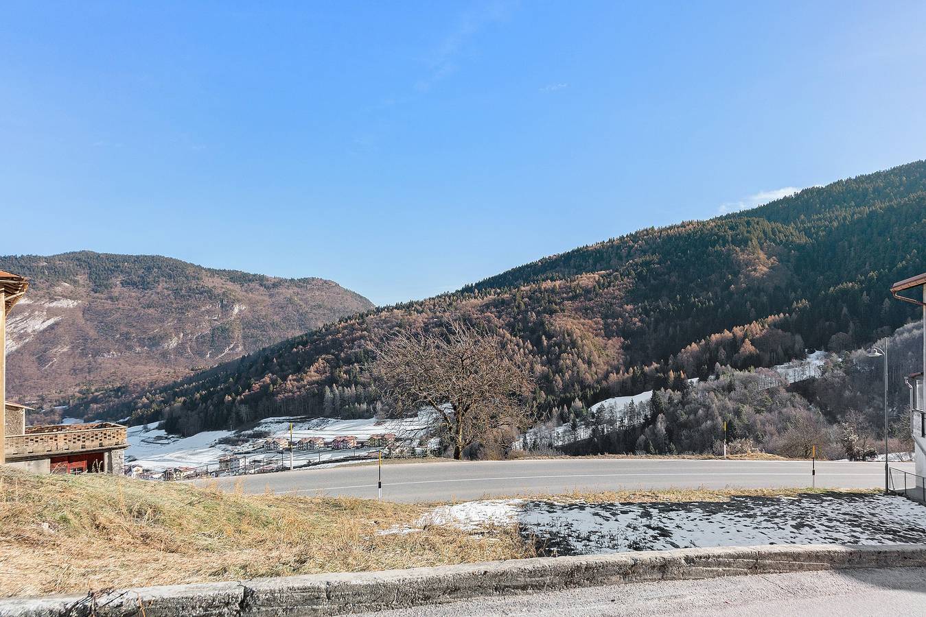 Ganze Wohnung, Ferienwohnung 'Lory' mit Bergblick und Balkon in Daldoss, Cavedago