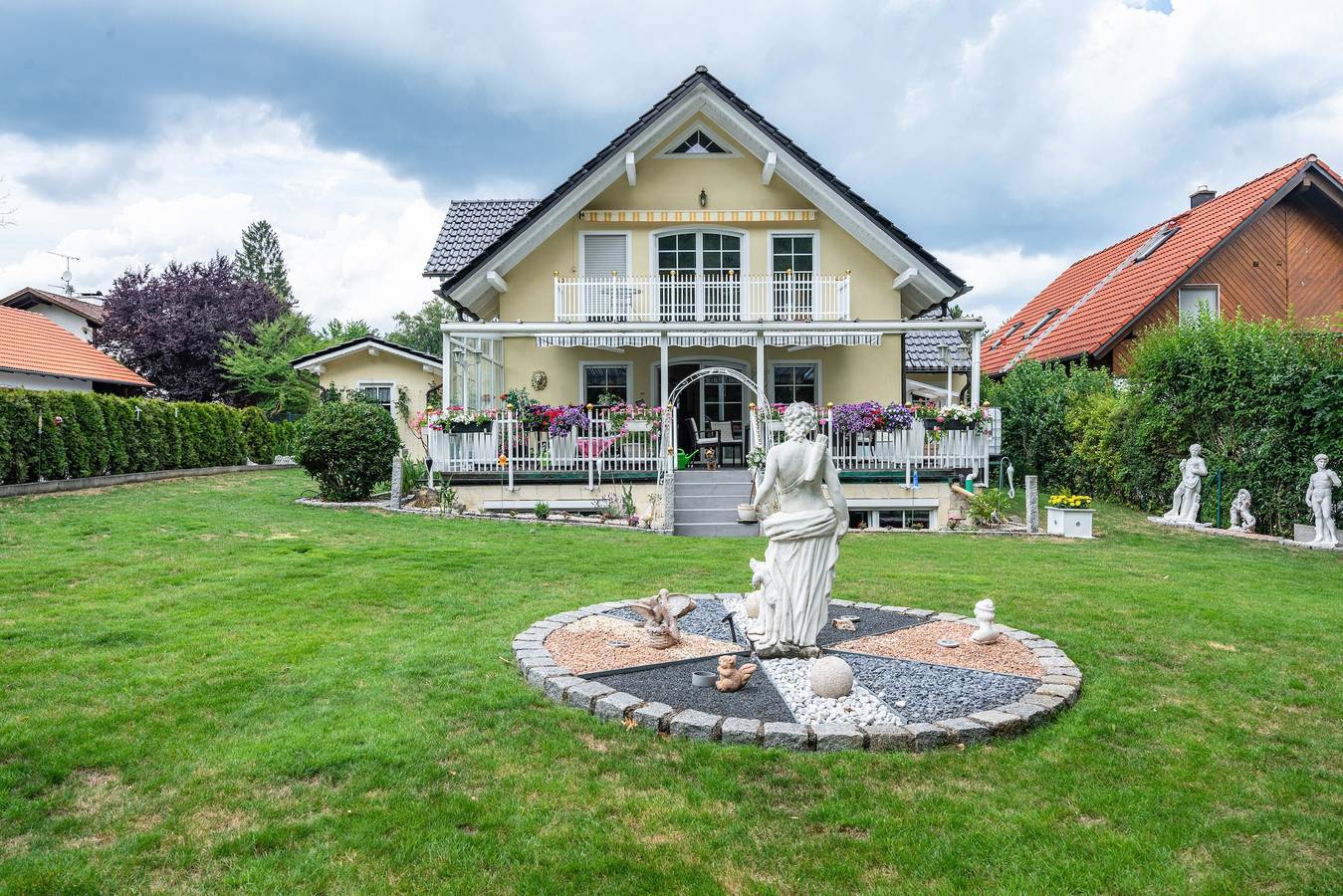 Appartement entier, Appartement de vacances 'Ferienwohnung Marianna' près du lac avec jardin partagé et Wi-Fi in Dießen am Ammersee, Lac Ammer