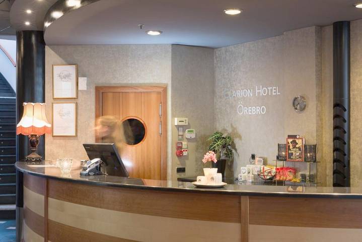 Hotel für 4 Personen, mit Whirlpool und Terrasse sowie Sauna in Örebro