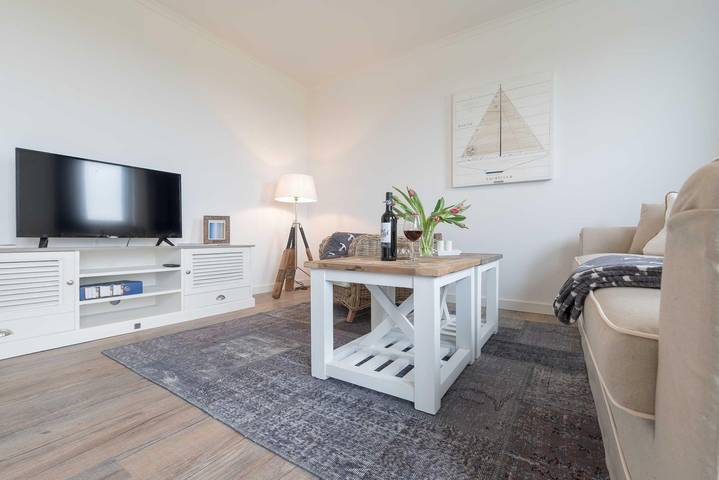 Ganze Wohnung, Villa Cara We 03 "Santa Sophia" mit Balkon und Meerblick in Börgerende in Börgerende, Börgerende-Rethwisch