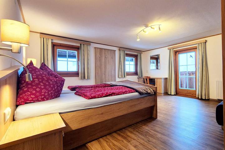 Ganze Ferienwohnung, * 5-Raum Haus für bis zu 8 Personen in Sankt Veit im Pongau, Ski Amadé