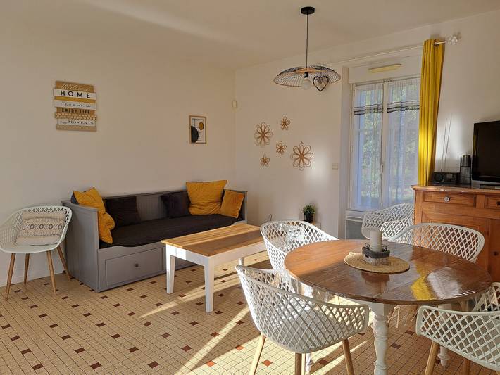Ferienwohnung 'Au Milieu Des Vignes' mit privater Terrasse, privatem Garten und WLAN in Château-Thébaud, Nantes und Umgebung