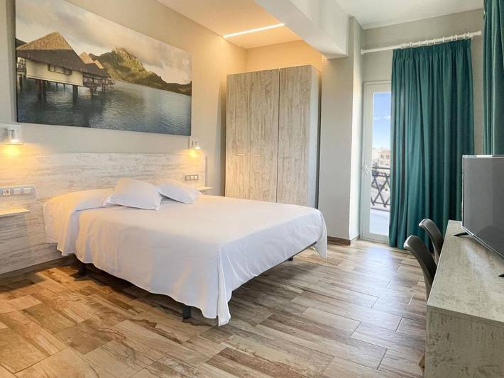 Hôtel pour 2 personnes, avec terrasse, animaux acceptés à Torreblanca - 2