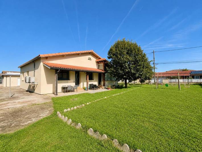 Location de vacances pour 8 personnes, avec jardin à Cugnaux - 3