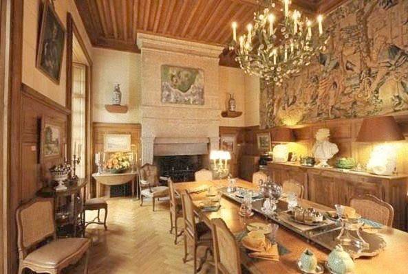 Chambre d’hôte pour 4 personnes, avec jardin et piscine ainsi que vue et terrasse en Auvergne - 4