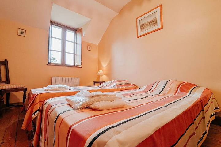 Gîte pour 8 personnes, avec jardin à Arthon - 3