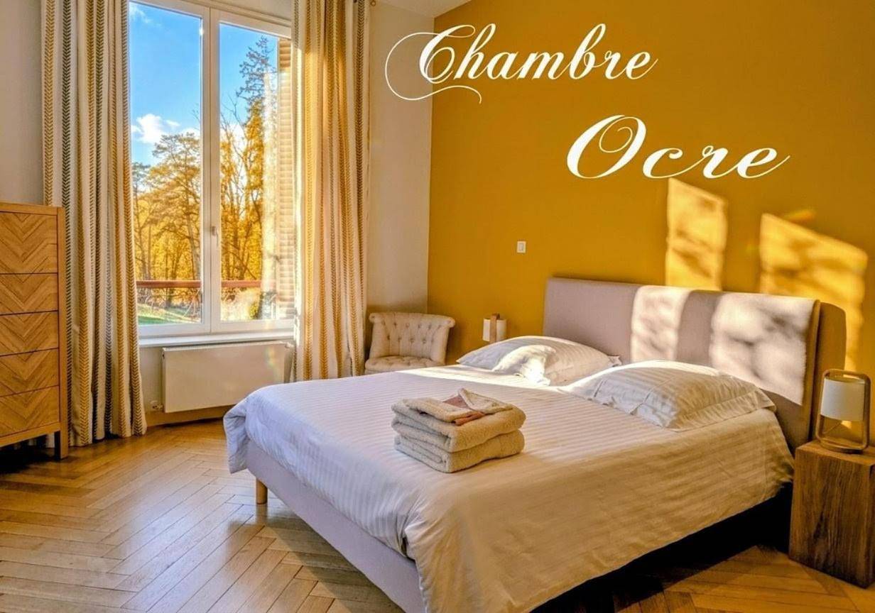 Chambres d'hôtes au Château Léon in Morvillars, Territoire de Belfort