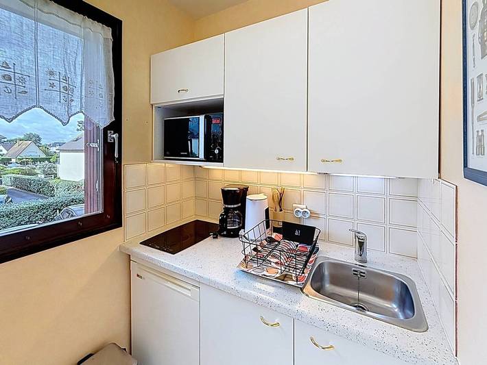 Gîte pour 4 personnes, avec balcon à Merville-Franceville-Plage - 3