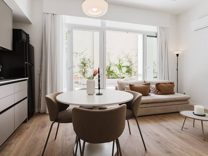 Apartamento de vacaciones para 4 personas, con terraza y jardín en