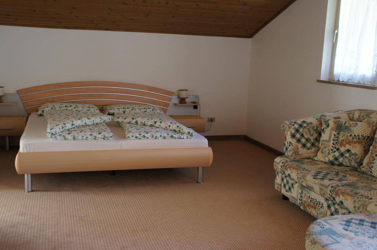 Single Room with Bathroom in Oberplars, Algund