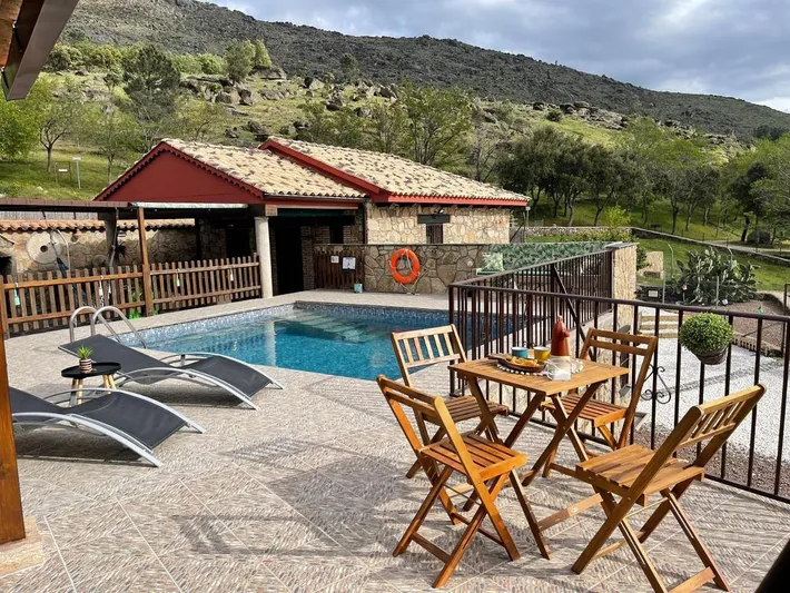 Apartamento de vacaciones para 2 personas, con piscina y jardín además de vistas al lago y vistas, Familias con niños - 1